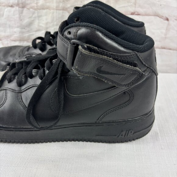 Nike Men's 11 Air Force 1 Mid '07 Black Athletic Lace-up Sneakers - Picture 10 of 14